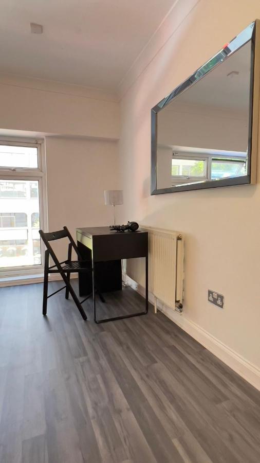 Aldgate Rooms London Exteriör bild